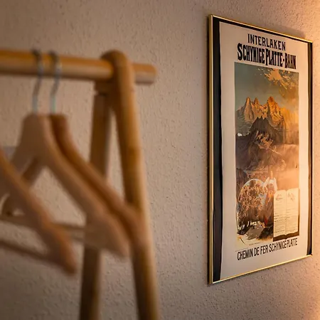 Apartahotel The Glen - Grindelhomes 3*