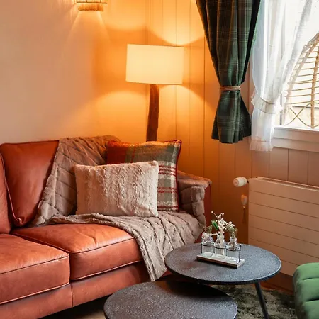 Apartahotel The Glen - Grindelhomes 3*