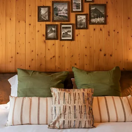 Apartahotel The Glen - Grindelhomes 3*