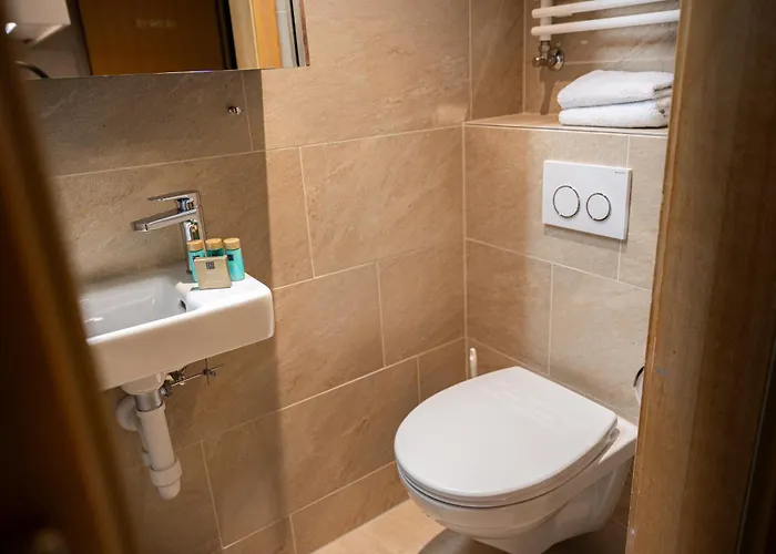 Aparthotel The Glen - Grindelhomes