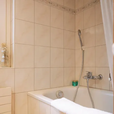 Aparthotel The Glen - Grindelhomes